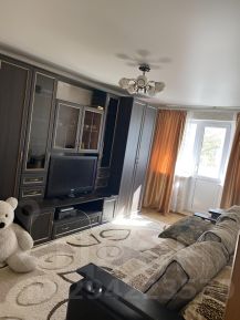 4-комн.кв., 85 м², этаж 2