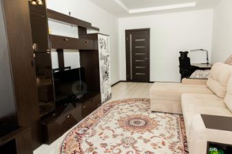 2-комн.кв., 60 м², этаж 14