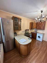 2-комн.кв., 57 м², этаж 14