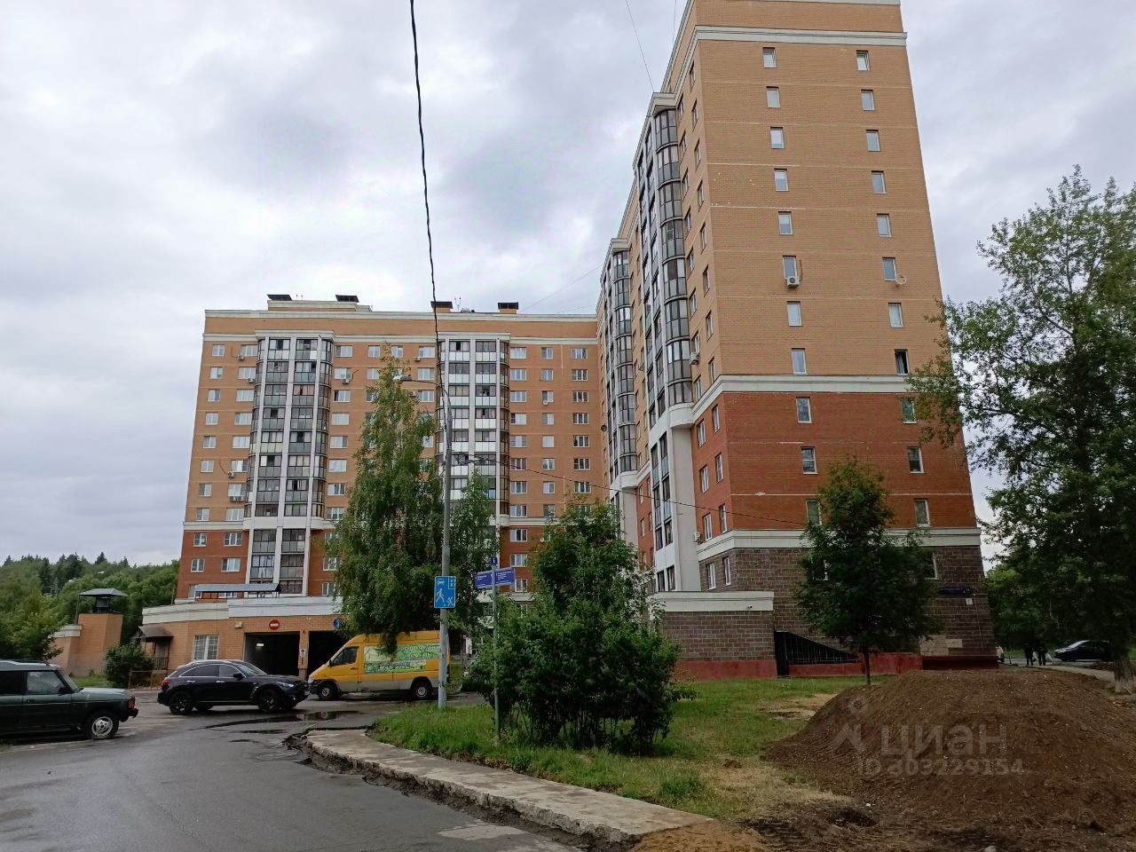 Купить квартиру рядом со школой в поселке Внуково в Москве. Найдено 2  объявления.