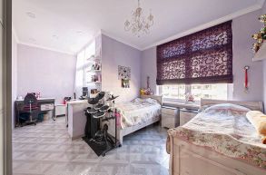 3-комн.кв., 90 м², этаж 3