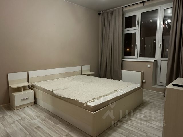 2-комн., 64 м², 3/17 этаж