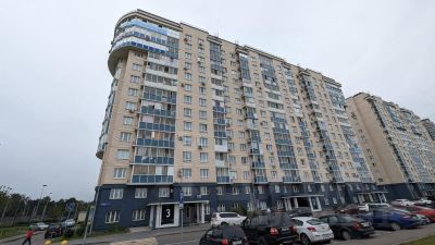 2-комн.кв., 64 м², этаж 13