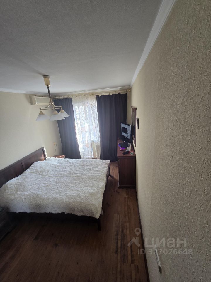 3-к кв. Волгоградская область, Волгоград бул. 30-летия Победы, 76 (64.7 м²)