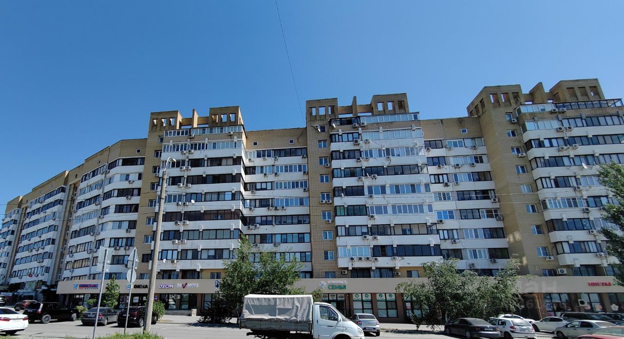 Продажа двухкомнатной квартиры 67,8м² просп. Маршала Жукова, 112, Волгоград,  Волгоградская область - база ЦИАН, объявление 302461456