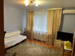 2-комн.кв., 57 м², этаж 1