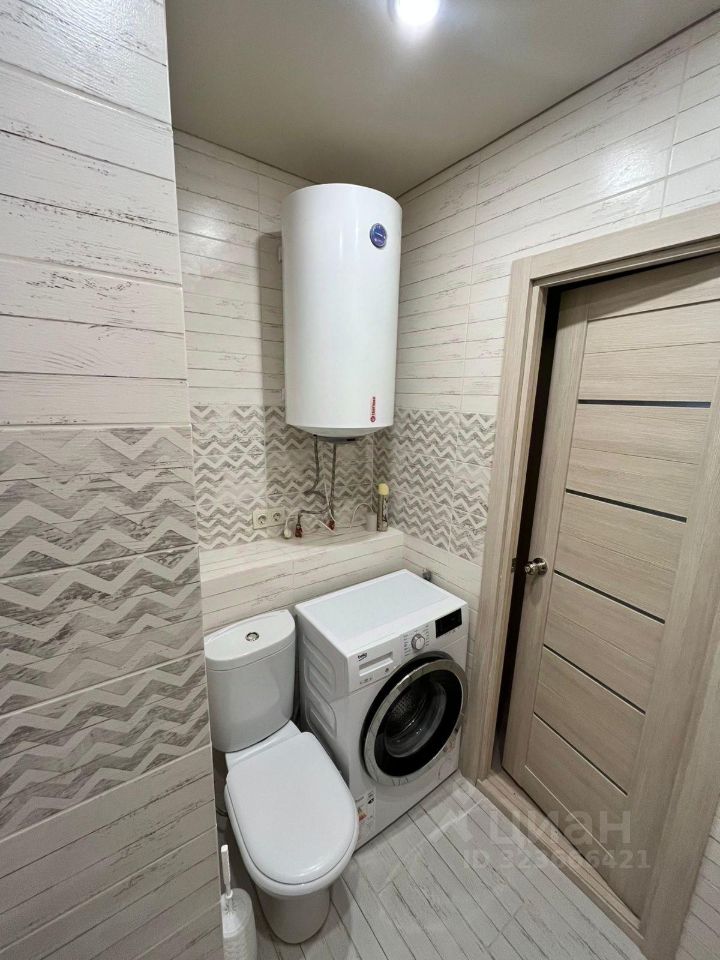 1-к кв. Воронежская область, Воронеж ул. Федора Тютчева, 93/3 (39000.0 м²)