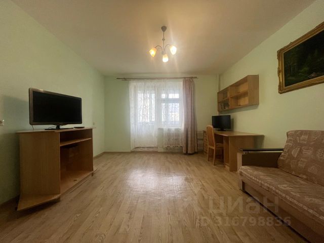 2-комн., 66 м², 6/10 этаж
