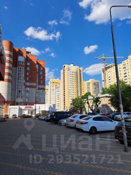 3-комн.кв., 87 м², этаж 4