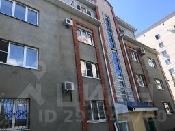 3-комн.кв., 100 м², этаж 4