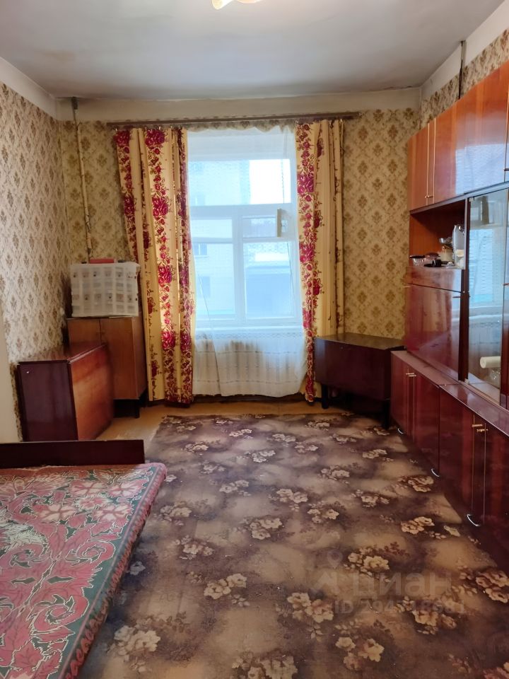 Продажа трехкомнатной квартиры 66.5м² ул. Рабочая, 42, Вышний Волочек ...