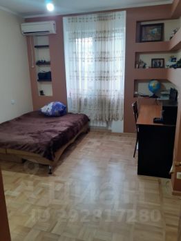 3-комн.кв., 70 м², этаж 3