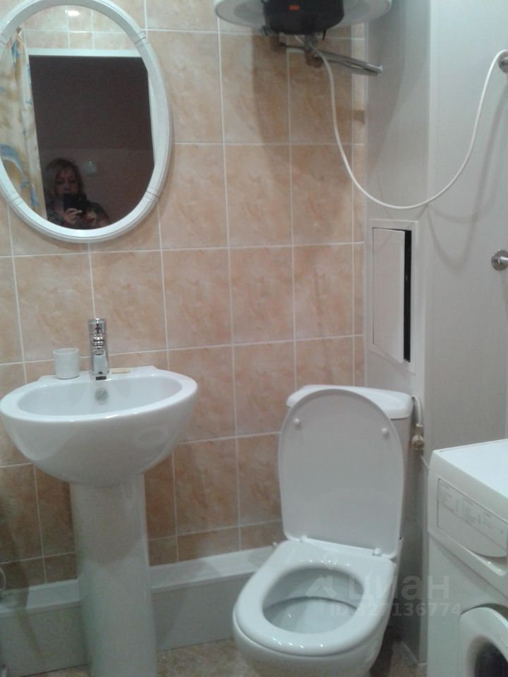 2-к кв. Сахалинская область, Южно-Сахалинск просп. Победы, 16 (44.0 м²)