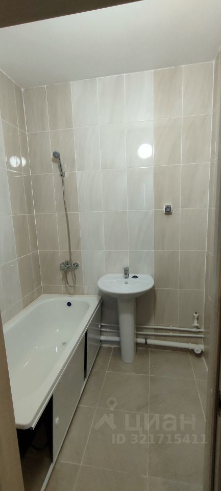 2-к кв. Ямало-Ненецкий АО, Тарко-Сале Пуровский район, Южный мкр, 5 (48.4 м²)