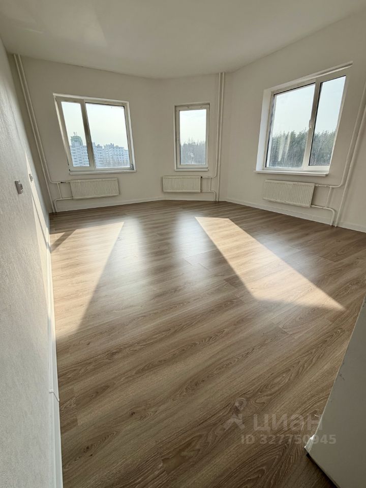 3-к кв. Ленинградская область, Всеволожск Южный мкр, просп. Добровольского, 18 (76.5 м²)