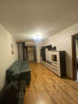 1-комн.кв., 42 м², этаж 3