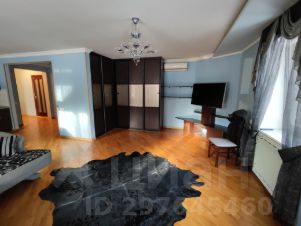 3-комн.кв., 102 м², этаж 1