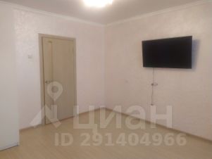 2-комн.кв., 77 м², этаж 3