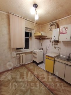 2-комн.кв., 43 м², этаж 4