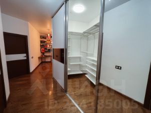 2-комн.кв., 90 м², этаж 2