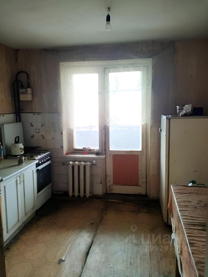 Продаю трехкомнатную квартиру 66.1м² ул. Осташенко, 15, Зверево ...