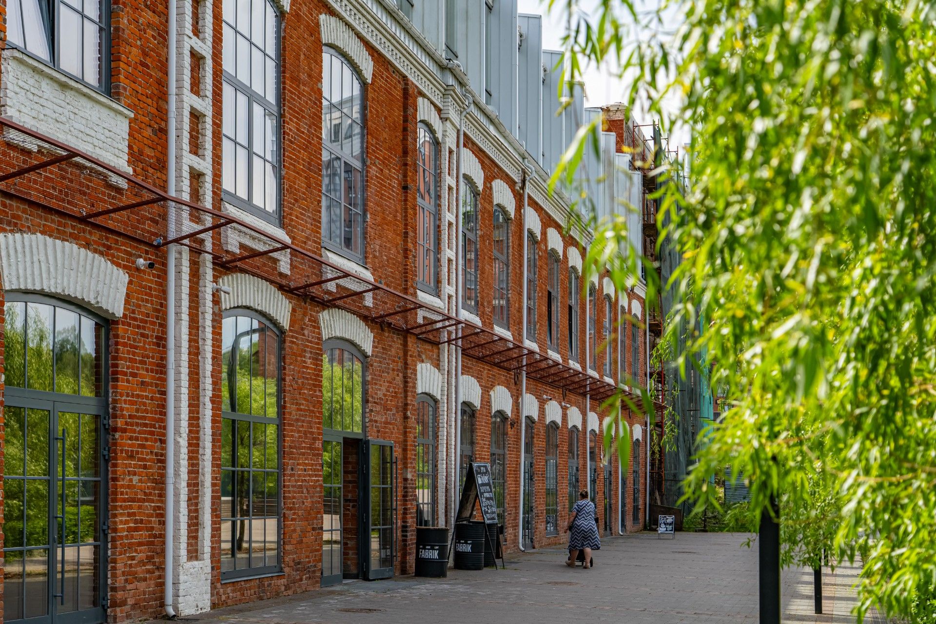 фото ЖК Лофт квартал апартаментов Fabrik (Фабрик)