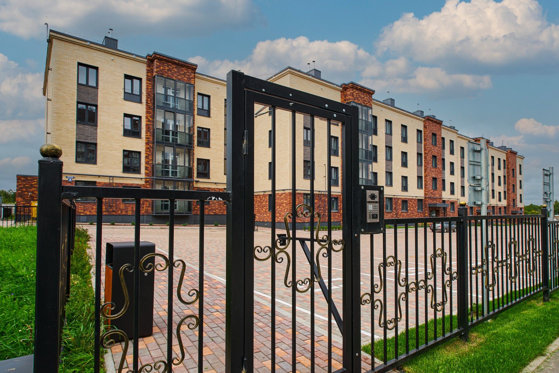 жилой комплекс Любомир