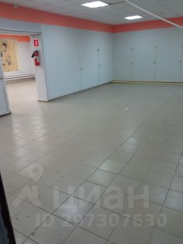 своб. назнач. 500 м², этаж 1