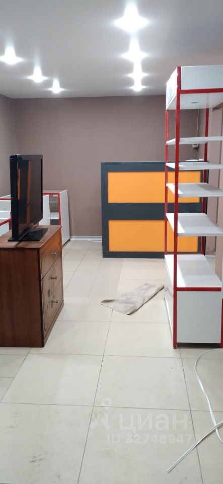 Помещение свободного назначения в Липецкая область, Елец ул. Пушкина, 20 (35 м²)