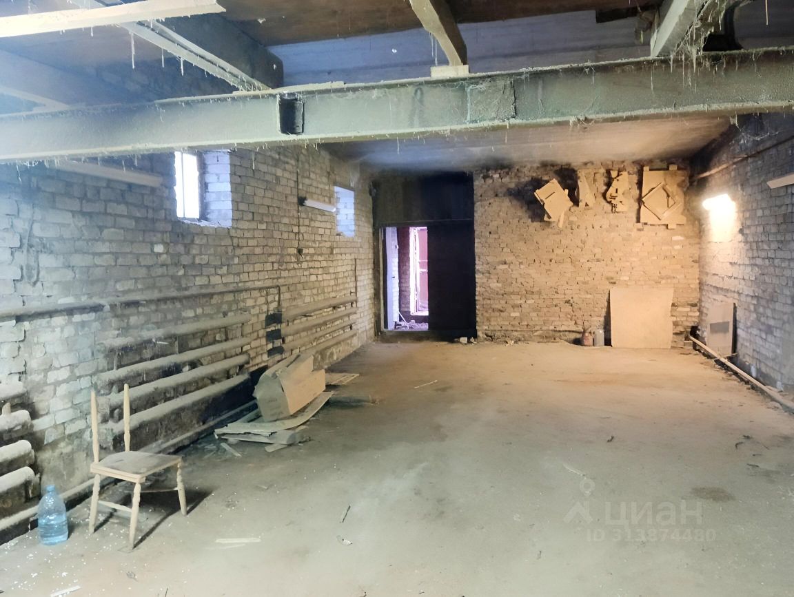 Помещение свободного назначения в Кировская область, Киров Коминтерновский мкр, ул. Мостовая, 32/11 (160 м²)