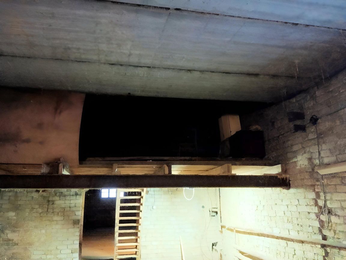 Помещение свободного назначения в Кировская область, Киров Коминтерновский мкр, ул. Мостовая, 32/11 (160 м²)