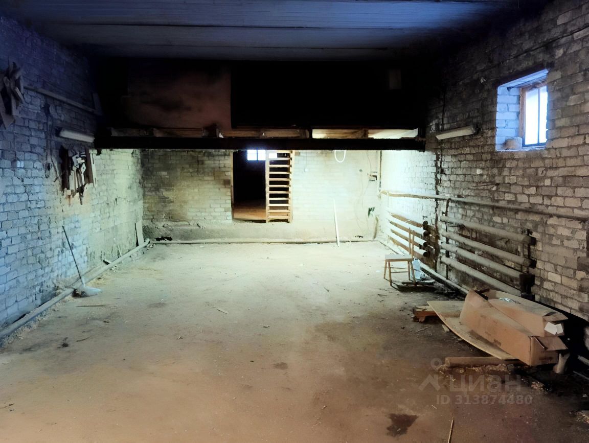 Помещение свободного назначения в Кировская область, Киров Коминтерновский мкр, ул. Мостовая, 32/11 (160 м²)