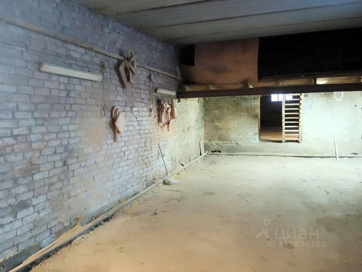 Помещение свободного назначения в Кировская область, Киров Коминтерновский мкр, ул. Мостовая, 32/11 (160 м²)