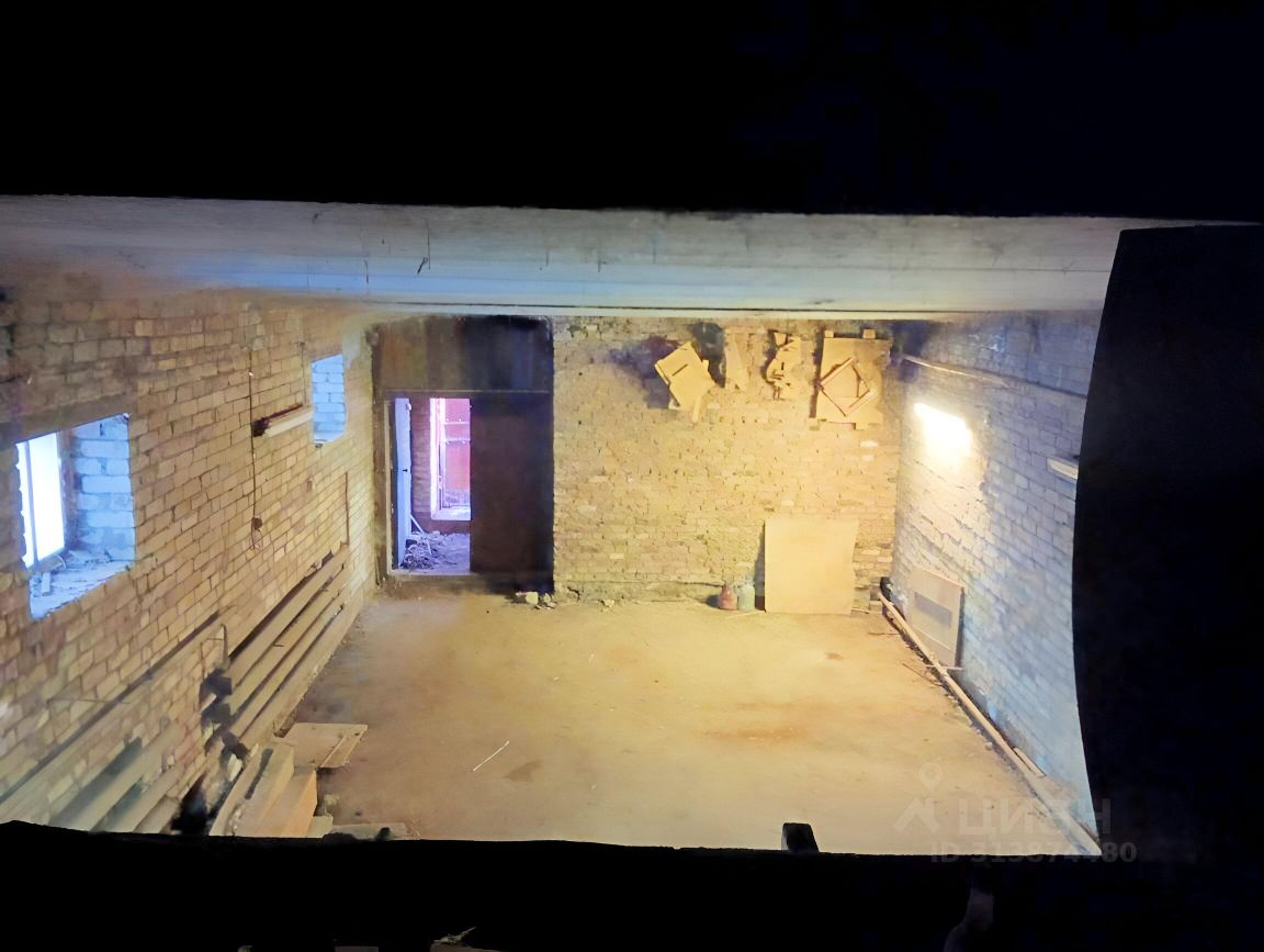 Помещение свободного назначения в Кировская область, Киров Коминтерновский мкр, ул. Мостовая, 32/11 (160 м²)