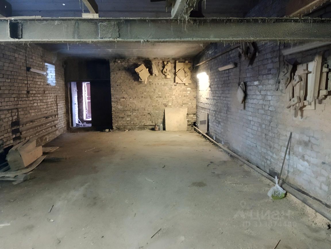 Помещение свободного назначения в Кировская область, Киров Коминтерновский мкр, ул. Мостовая, 32/11 (160 м²)