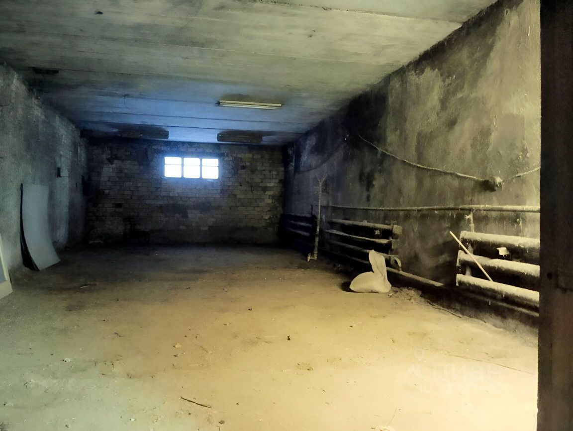 Помещение свободного назначения в Кировская область, Киров Коминтерновский мкр, ул. Мостовая, 32/11 (160 м²)