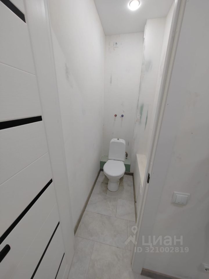 Помещение свободного назначения в Курская область, Курск ул. Майский Бульвар, 24 (50 м²)