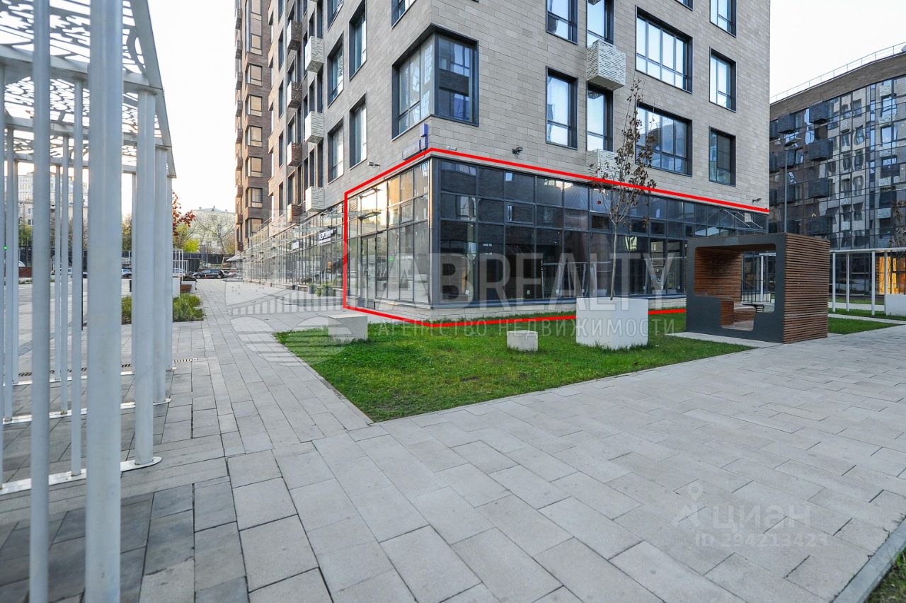 Снять помещение свободного назначения от 65 до 68м² Большая Почтовая ул ...