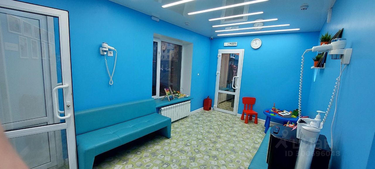 Купить помещение свободного назначения 106м² Петрозаводская ул., 11К2 ...