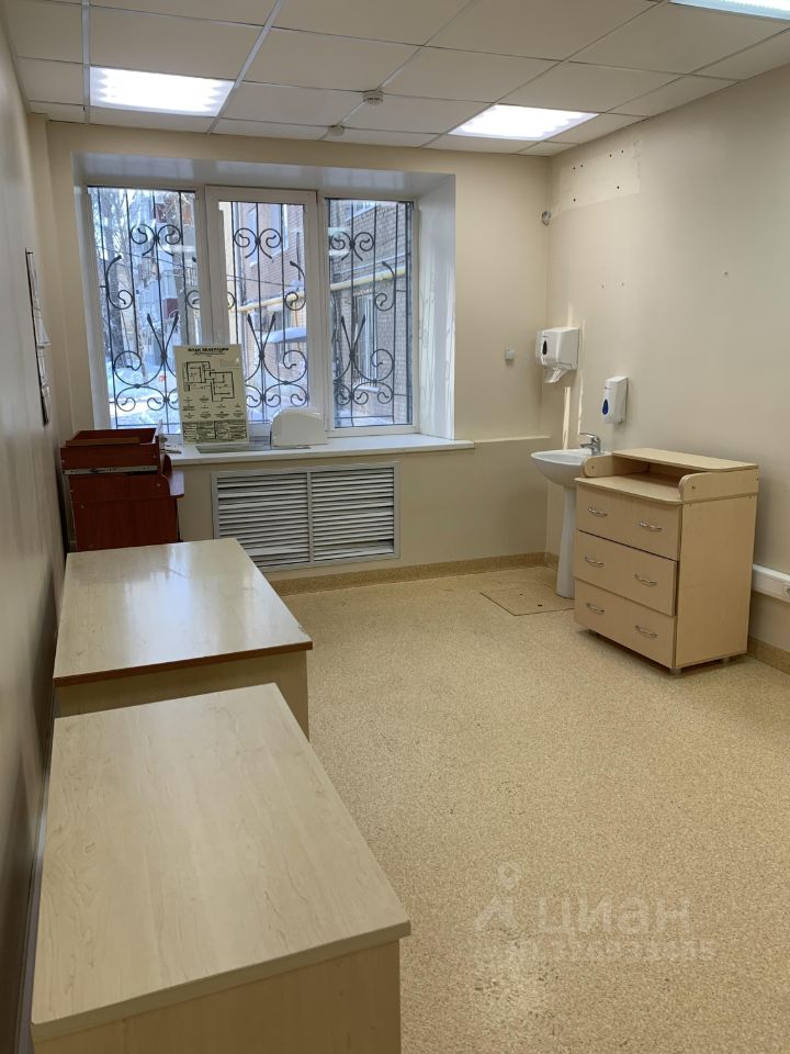 Помещение свободного назначения в Самарская область, Самара ул. Гагарина, 30 (74 м²)