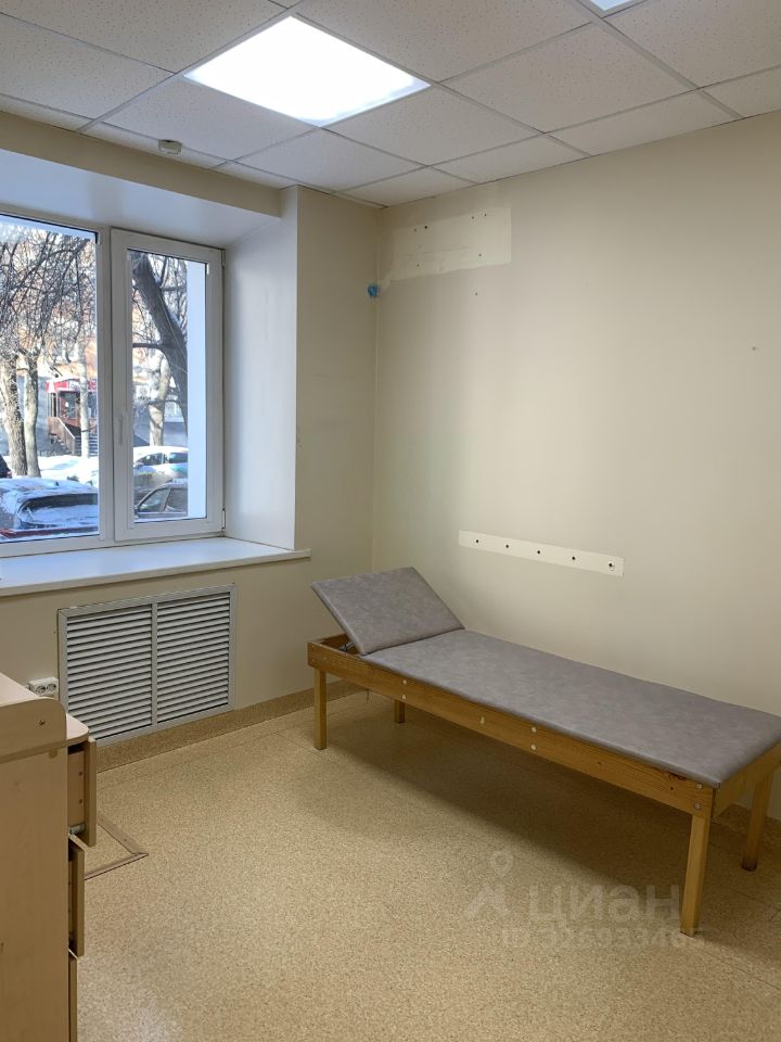 Помещение свободного назначения в Самарская область, Самара ул. Гагарина, 30 (74 м²)