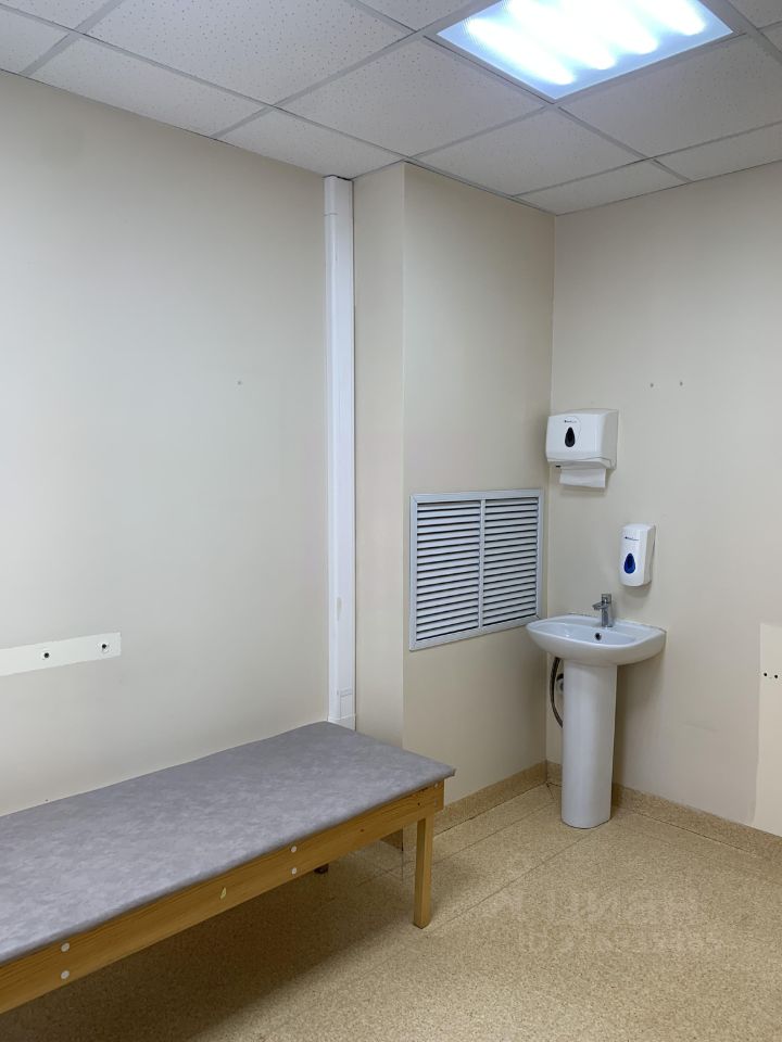 Помещение свободного назначения в Самарская область, Самара ул. Гагарина, 30 (74 м²)