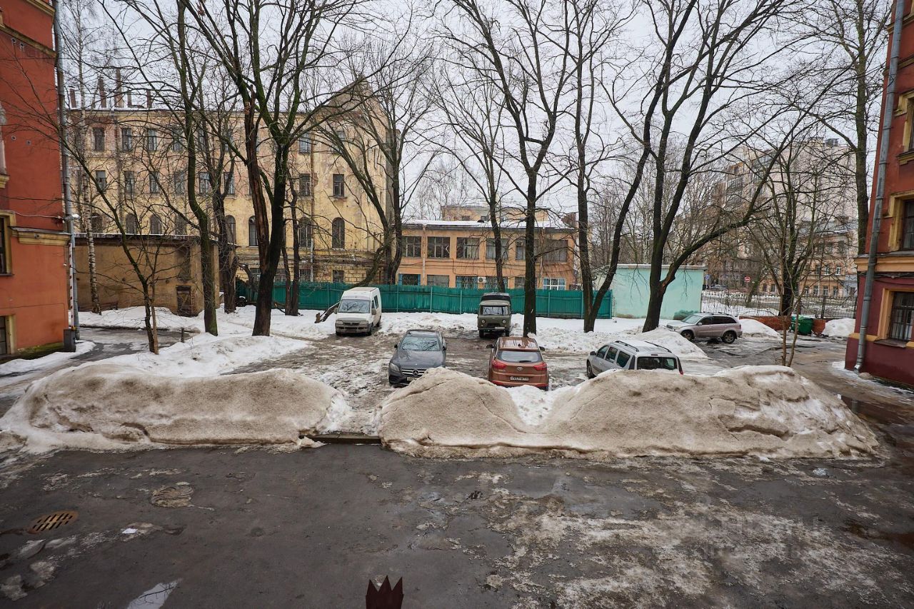 Торговая площадь, р-н Центральный