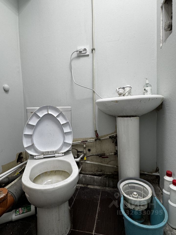 Помещение свободного назначения в Санкт-Петербург ул. Одоевского, 33 (84 м²)