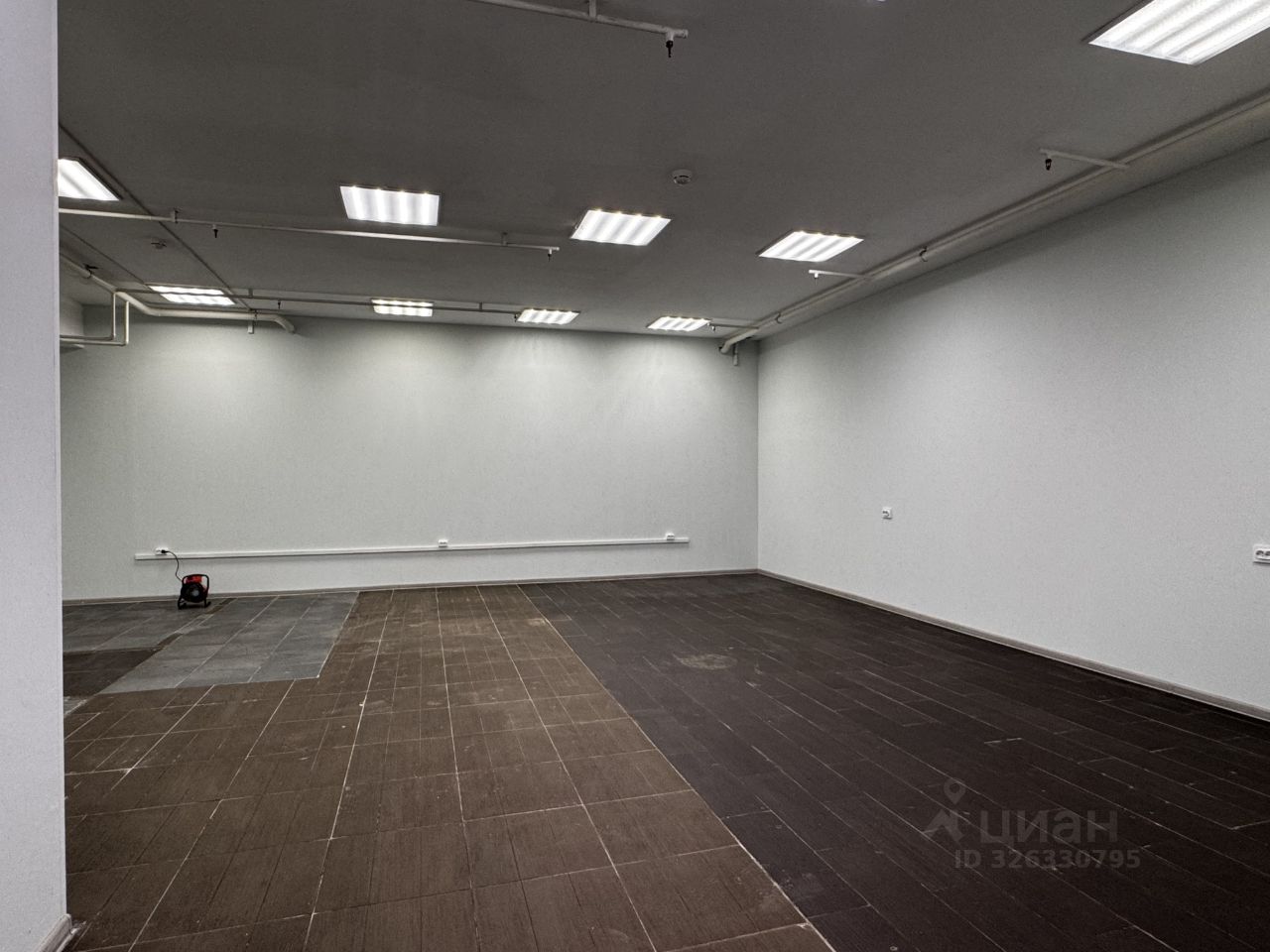 Помещение свободного назначения в Санкт-Петербург ул. Одоевского, 33 (84 м²)