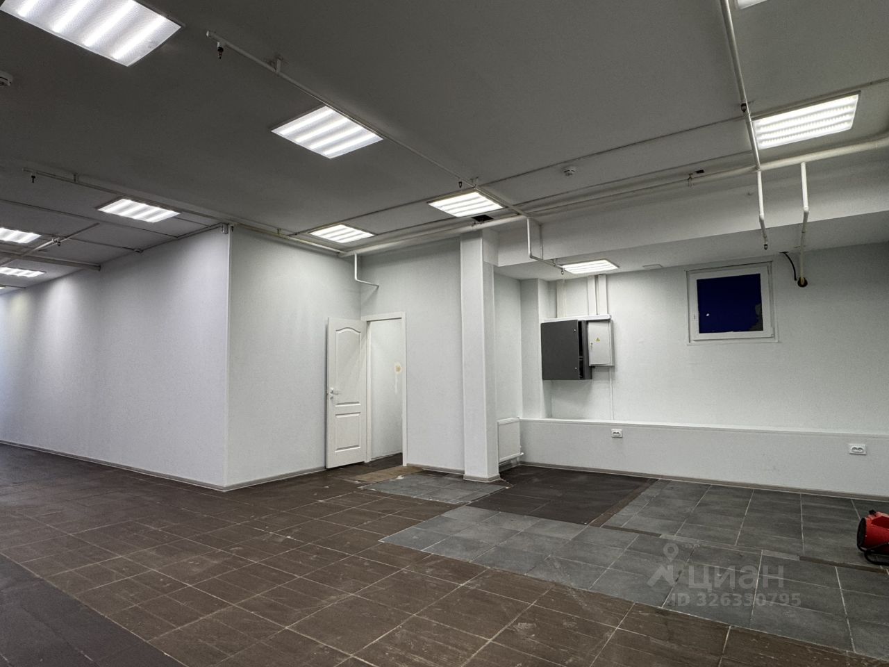 Помещение свободного назначения в Санкт-Петербург ул. Одоевского, 33 (84 м²)