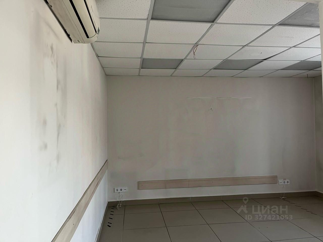 Помещение свободного назначения в Бурятия, Улан-Удэ просп. Строителей, 12 (61 м²)