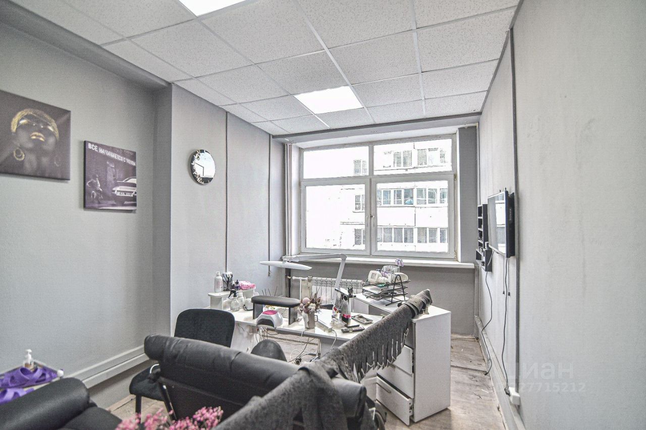 Помещение свободного назначения в Сахалинская область, Южно-Сахалинск ул. Имени Ф.Э. Дзержинского, 40 (174 м²)