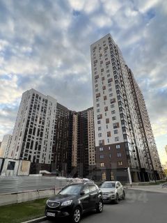 2-комн.кв., 42 м², этаж 23