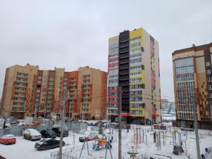 3-комн.кв., 93 м², этаж 6